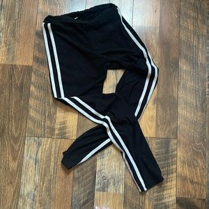 Fashion Nova Legging